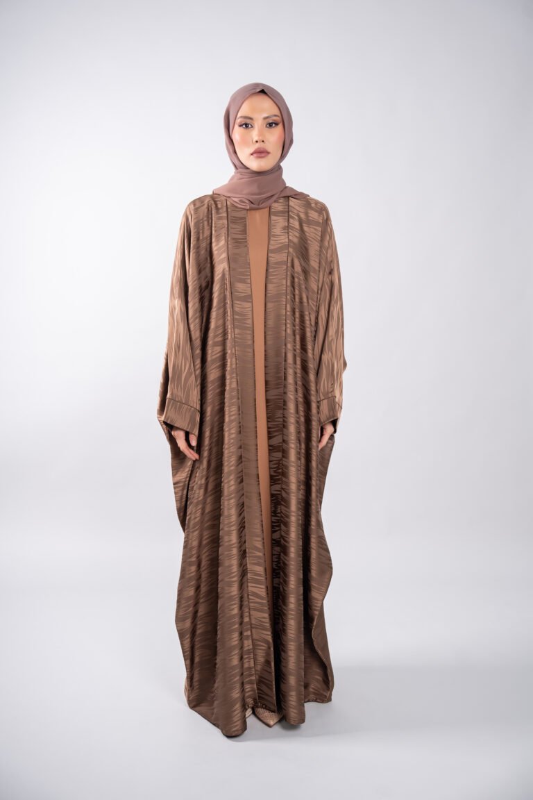 Sand Dunes Abaya Set in Gold